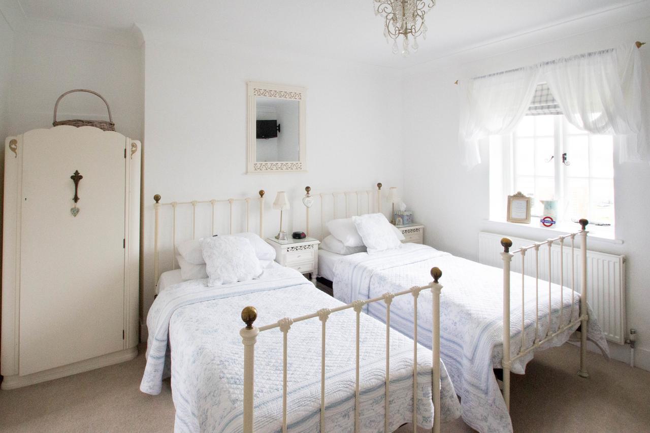 Flint Cottage Chichester Luaran gambar