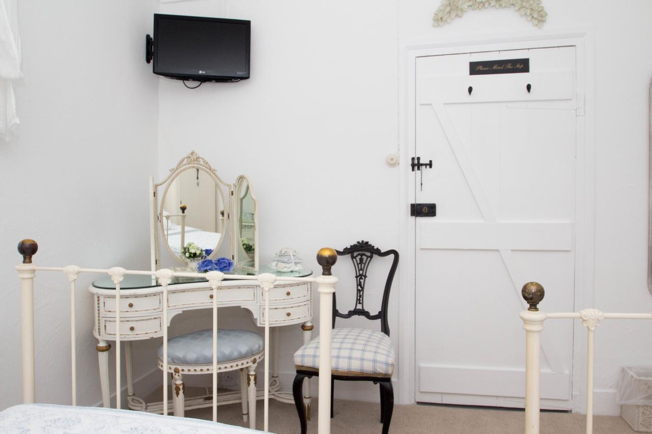 Flint Cottage Chichester Luaran gambar